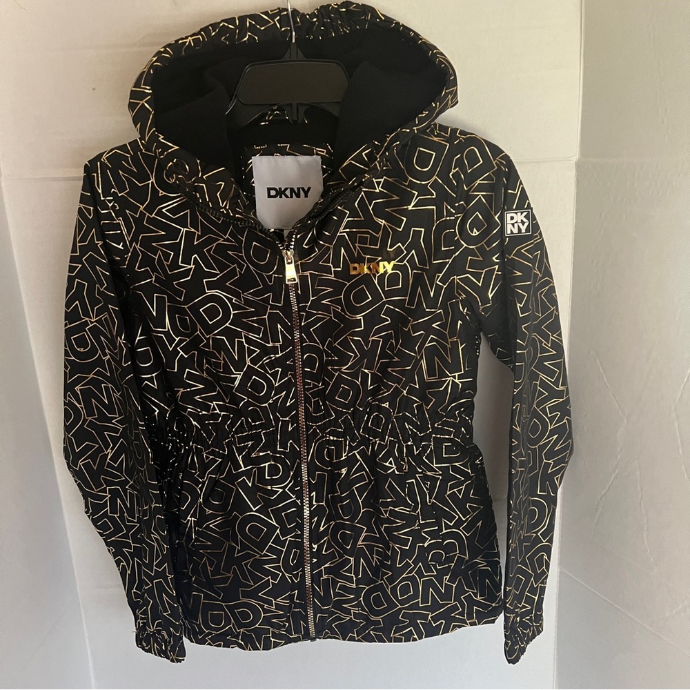 NWOT Girls DKNY Black Gold Logo Hooded Size 10/12